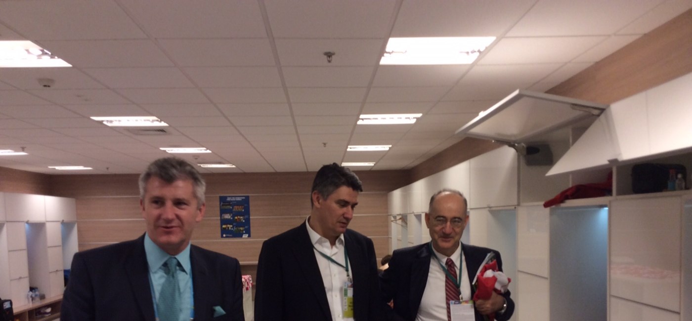 Predsjednik Vlade Milanović posjetio hrvatske reprezentativce nakon utakmice s Brazilom